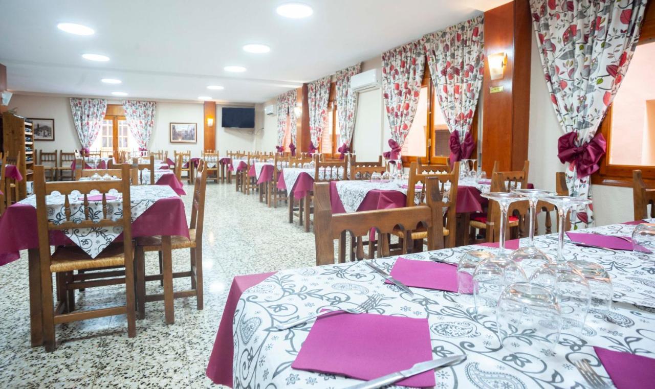 Hostal Alcorisa Екстер'єр фото